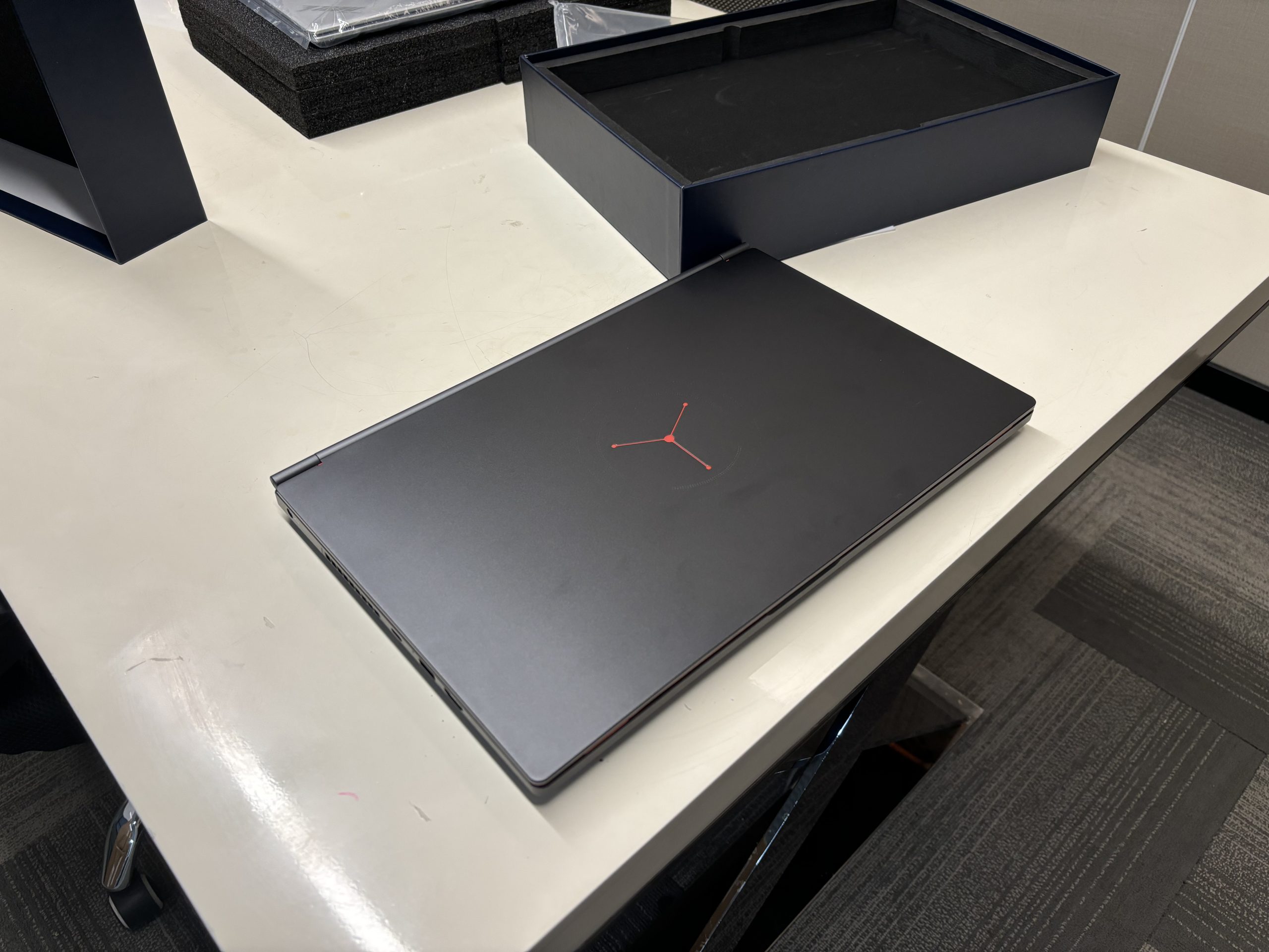 Intel i9 12900HK Unigraphics High Performance Laptop - 图片 3